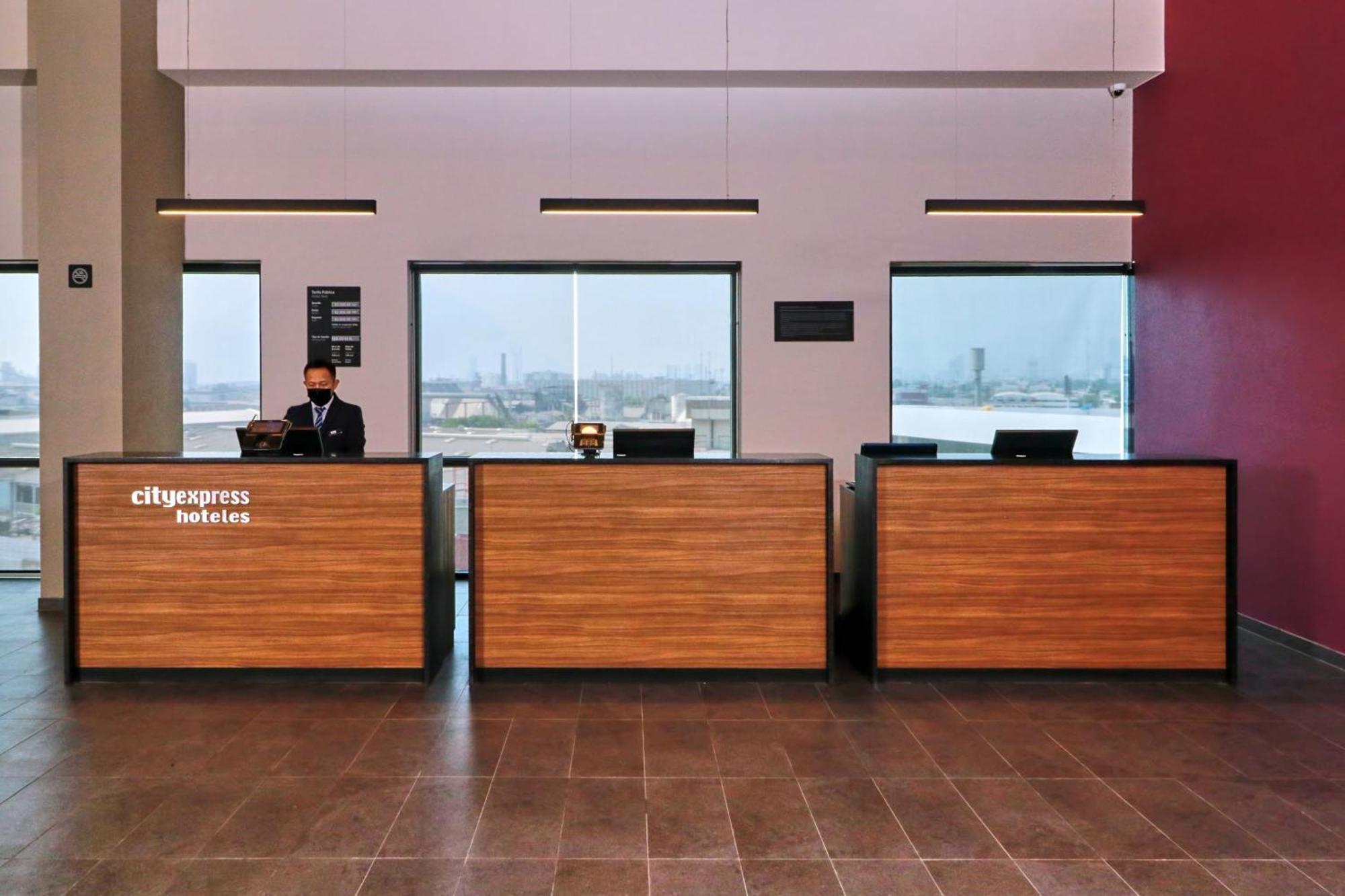 City Express By Marriott Monterrey Universidad Zewnętrze zdjęcie